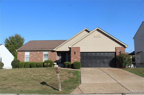 8085 Glen Arbor Dr, Lake St Louis, MO, 63367-4298 | Card Image