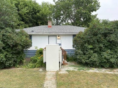 8348 Bowness Rd Nw, Calgary, AB, T3B0H6 | Card Image