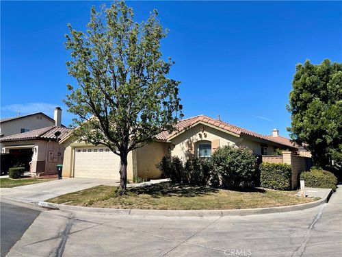 147 Ropango, Hemet, CA, 92545 | Card Image