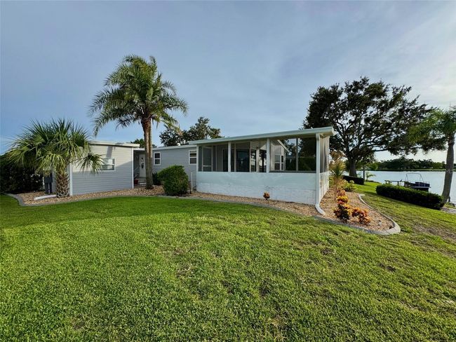8439 Imperial Cir, House other with 2 bedrooms, 2 bathrooms and null parking in PALMETTO FL | Image 8