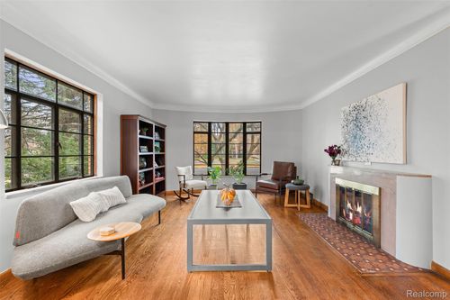 16801 Chandler Park Dr, Detroit, MI, 48224-2076 | Card Image