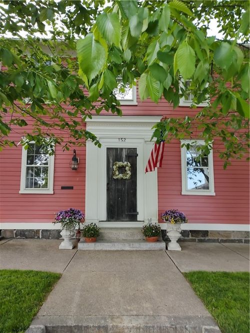 152 Main St, North Kingstown, RI, 02852-5034 | Card Image