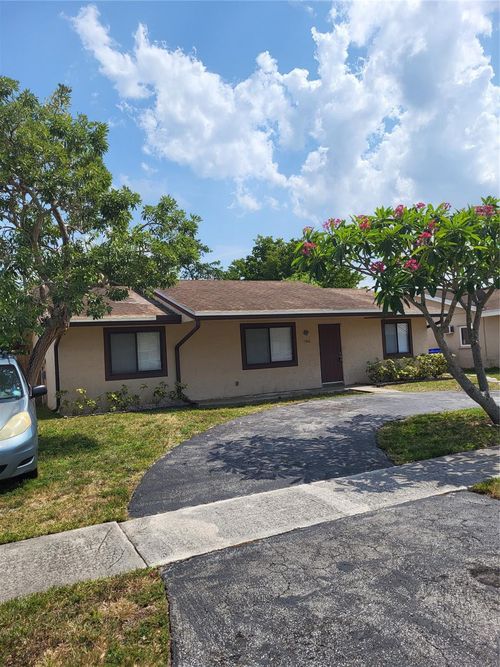 7816 Sw 7th Pl, North Lauderdale, FL, 33068-2223 | Card Image