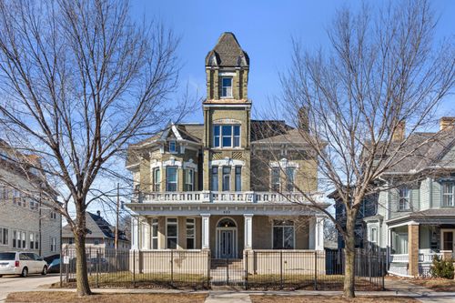 920 Main St, RACINE, WI, 53403-1551 | Card Image