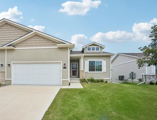 1264 S Maycomb Dr, West Des Moines, IA, 50266-8789 | Card Image