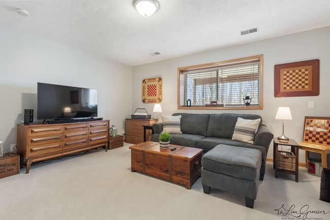 21-web-or-mls-A7401780 | Image 13