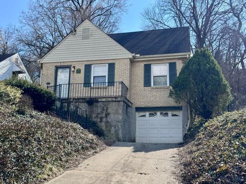 1612 Hunt Rd, Reading, OH, 45215-3915 | Card Image