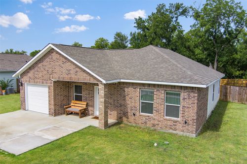 3802 College St, Greenville, TX, 75401-4923 | Card Image