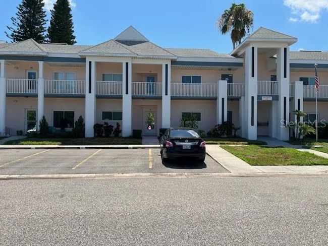 9 - 2291 Americus Boulevard W, Condo with 3 bedrooms, 2 bathrooms and null parking in Clearwater FL | Image 2