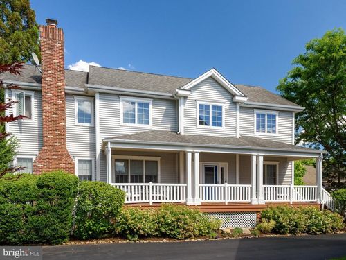 605 Huntington Dr, DOWNINGTOWN, PA, 19335-4823 | Card Image