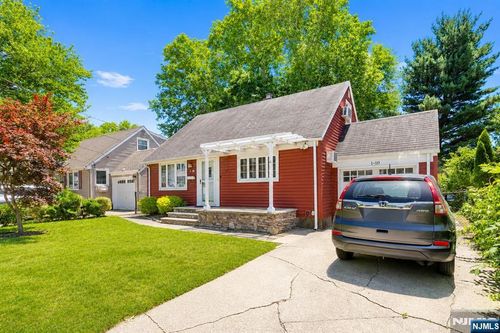 1-10 Lambert Rd, Fair Lawn, NJ, 07410-1110 | Card Image