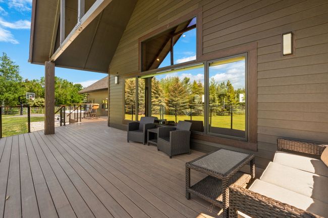100 N Low Bench Rd, House other with 3 bedrooms, 2 bathrooms and null parking in Gallatin Gateway MT | Image 36