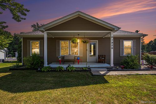 1826 Marlette Rd, Kimball, MI, 48074-2727 | Card Image