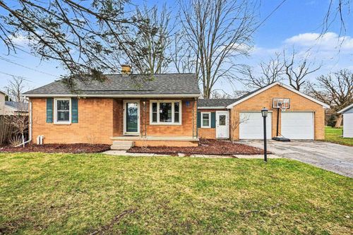 6966 Wallace Dr, Saginaw, MI, 48609-6856 | Card Image