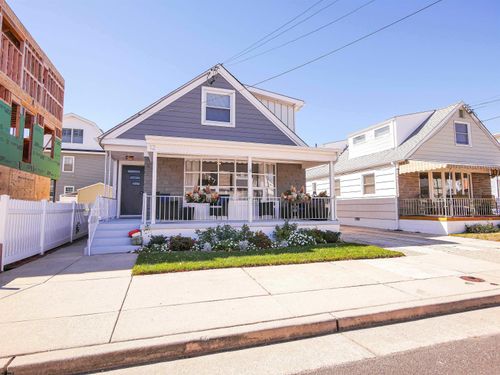 12 N Delavan Ave, MARGATE CITY, NJ, 08402-1904 | Card Image