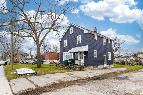1230 Duke St, Cambridge, ON, N3H3V7 | Card Image