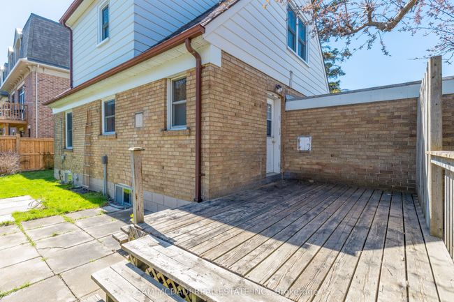 2127 Primate Rd, House other with 2 bedrooms, 2 bathrooms and 4 parking in Mississauga ON | Image 6