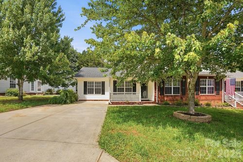 423 Danielle Way, Fort Mill, SC, 29715-7090 | Card Image