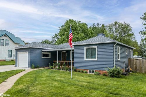 1102 Park St, Harlan, IA, 51537-1348 | Card Image