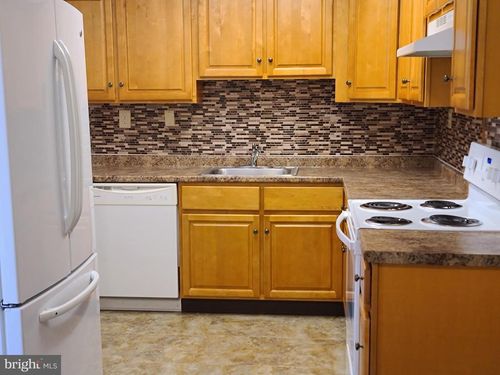 60 Villanova Ct, SICKLERVILLE, NJ, 08081-1909 | Card Image