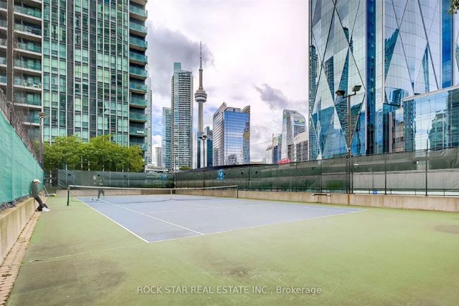 905 - 18 Harbour St, Condo with 2 bedrooms, 2 bathrooms and 1 parking in Toronto ON | Image 24