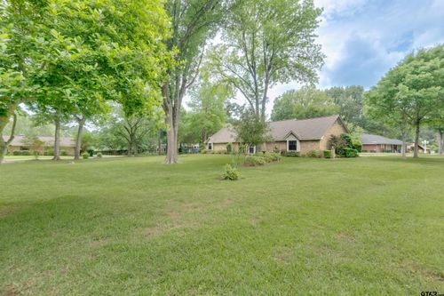 2405 Bentwood Dr, Palestine, TX, 75803-9577 | Card Image