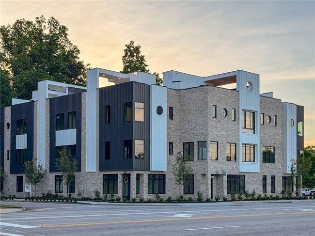 1962 8 Th St, Townhouse with 3 bedrooms, 4 bathrooms and null parking in Chamblee GA | Image 44
