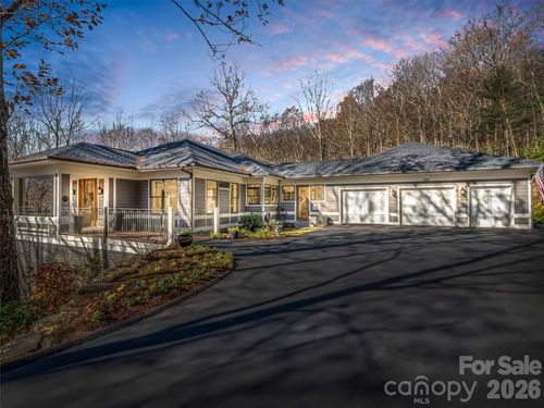720 Overlook Dr, Flat Rock, NC, 28731-9742 | Card Image