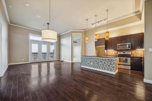 apt-418-300 St Joseph Pkwy, Houston, TX, 77002-8702 | Card Image