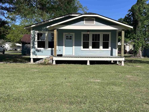 1100 S Adams St, Welsh, LA, 70591-4924 | Card Image