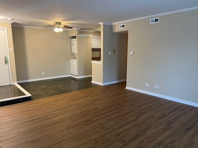 1608 - 18063 Live Oak Ct, Condo with 2 bedrooms, 2 bathrooms and 2 parking in Tinley Park IL | Image 4