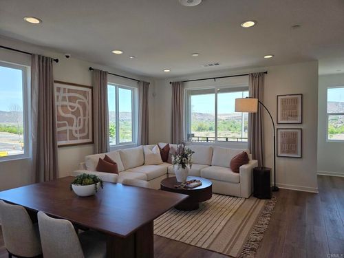 7611 Quest Lane, Santee, CA, 92071 | Card Image