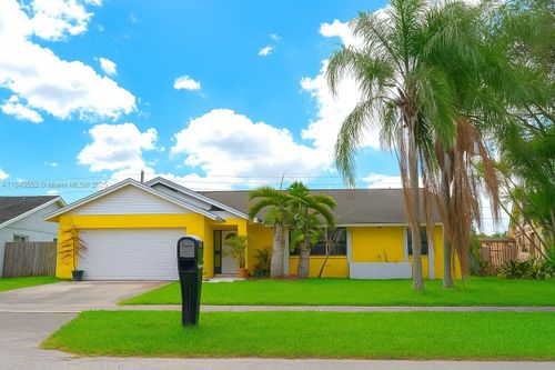 16480 Sw 299th Dr, Homestead, FL, 33033-3247 | Card Image
