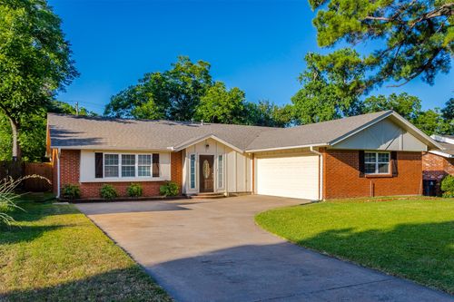 3406 Hastings Dr, Arlington, TX, 76013-1921 | Card Image