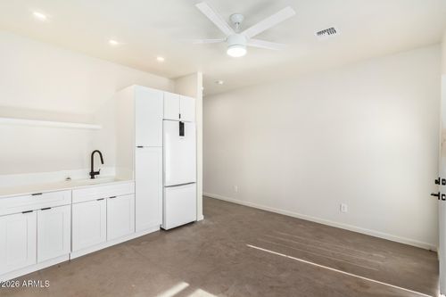 a-1402 E Pierce Street, Phoenix, AZ, 85006 | Card Image