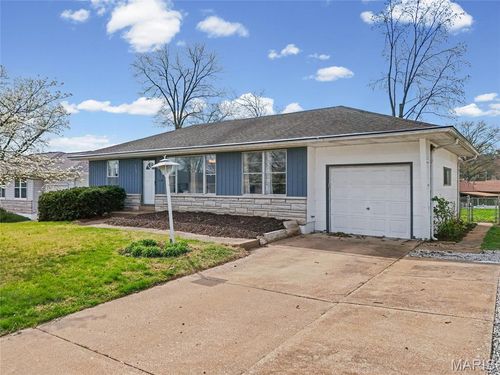 114 Buckley Meadows Dr, Saint Louis, MO, 63125-3537 | Card Image