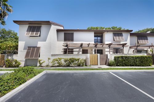 apt-b-13371 Sw 90th Ter, Miami, FL, 33186-1609 | Card Image