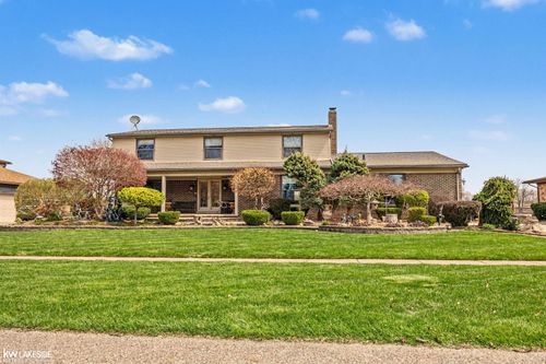 54670 Blue Cloud Dr, Shelby Township, MI, 48315-1229 | Card Image