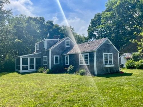 227 S Gate Rd, Vineyard Haven, MA, 02568-7136 | Card Image