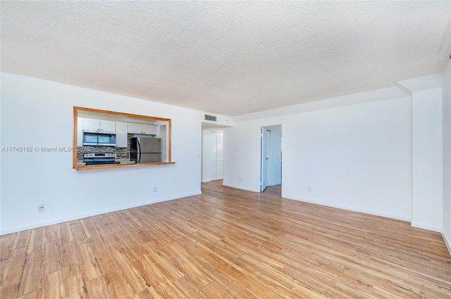 APT-807 - 13499 Biscayne Blvd, Condo with 2 bedrooms, 2 bathrooms and null parking in North Miami FL | Image 24