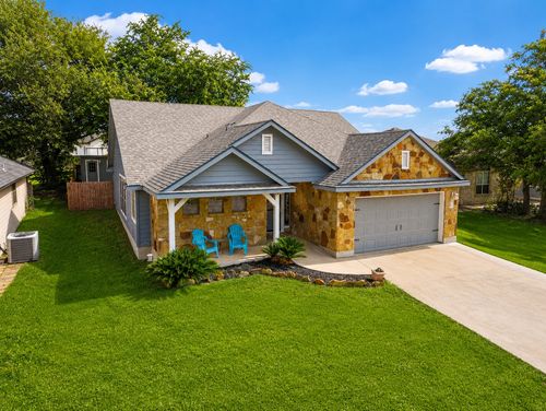 208 Cailin Ct, Burnet, TX, 78611-5949 | Card Image