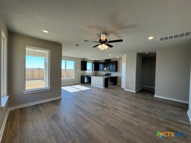 927 James Parker Cir, House other with 3 bedrooms, 2 bathrooms and null parking in Killeen TX | Image 5