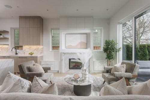 1-2130 E 2nd Ave, Vancouver, BC, V5N1E8 | Card Image