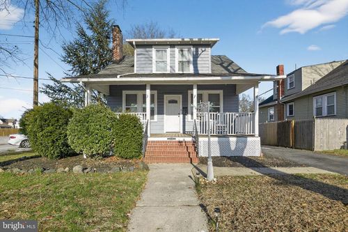 64 Oak St, PENNSVILLE, NJ, 08070-2043 | Card Image