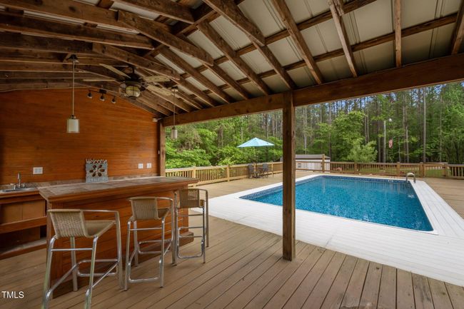 Pool deck | Image 41
