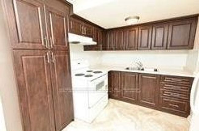 BSMT - 298 Hoover Dr, House other with 2 bedrooms, 1 bathrooms and 2 parking in Pickering ON | Image 9