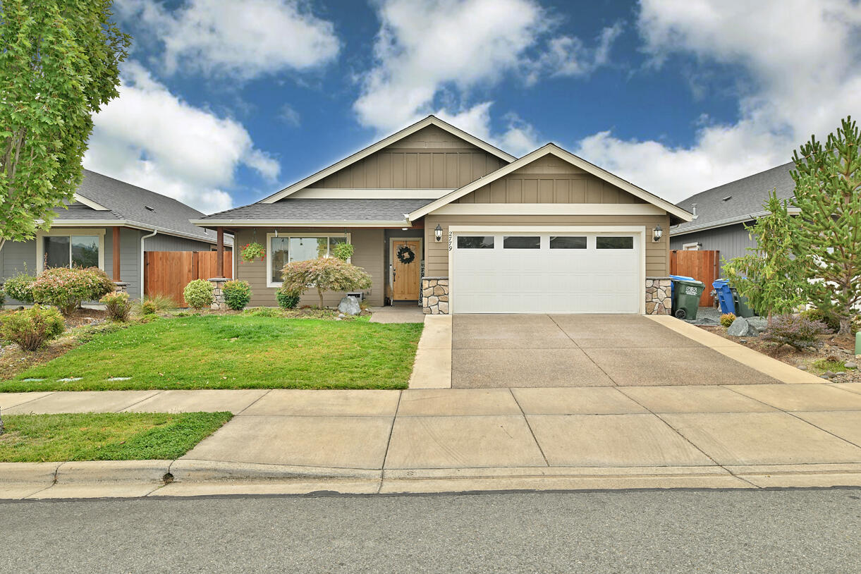 Esther Ln, Grants Pass, OR 97527