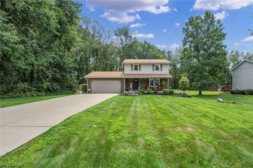 2322 Westport Dr, Akron, OH, 44312-4936 | Card Image