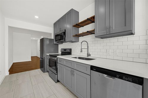 3-6620 Lawndale Street, Houston, TX, 77023 | Card Image