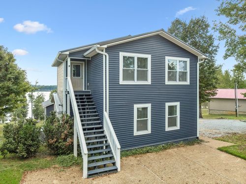 824 Driftwood Dr, Lobelville, TN, 37097-4239 | Card Image